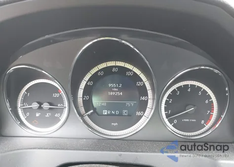 2010 Mercedes-Benz C 300 Luxury 4Matic/Sport 4Matic из США, поврежденный, VIN WDDGF8BB1AR119186